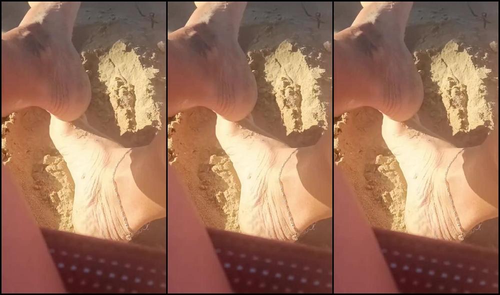 Onlybluefeet Nicknamed Onlybluefeet 08 10 2023 Onlyfans Video Rimanere L Sulla Spiaggia Guardarti Attorno E Accorgersi Che Qualcuno Ti Sta Guardando