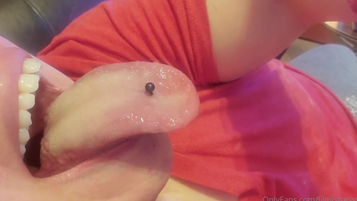 Lilmistressfluffy Nicknamed Lilmistressfluffy 03 26 2023 Onlyfans Video You May Want To Mute This