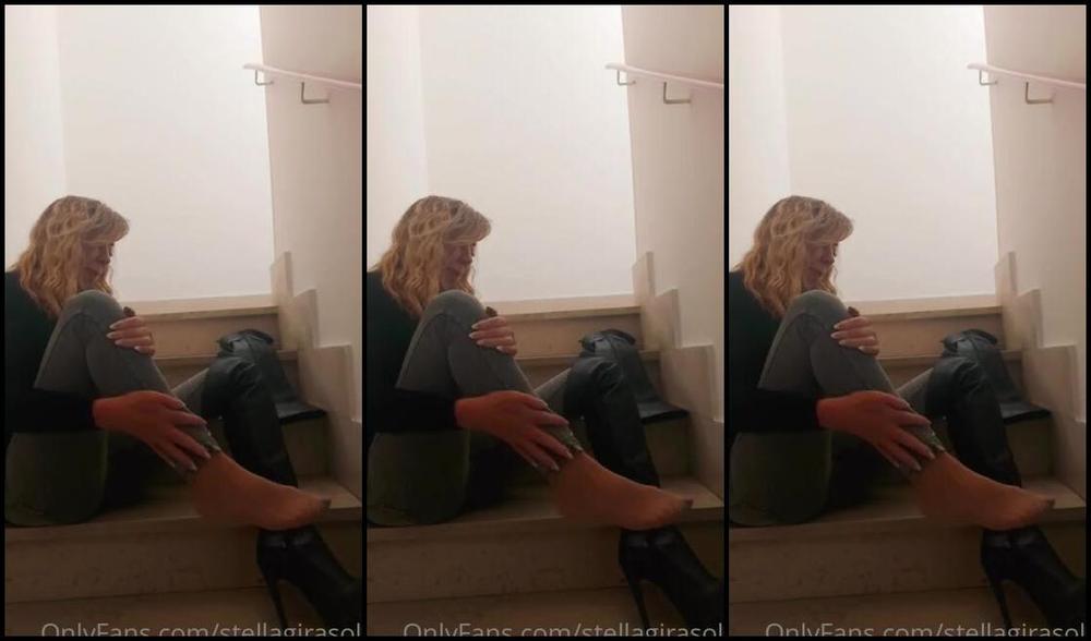 Stella Girasole Nicknamed Stellagirasole 02 13 2023 Onlyfans Video Distorzione Per Le Scale