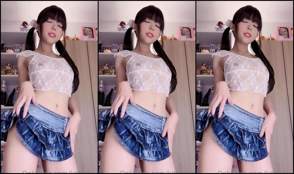 Kitty Kum Nicknamed Kittyxkum 07 27 2023 Onlyfans Video Part 3 Short Skirt With No Panties To Make Daddy Happy Fhh3