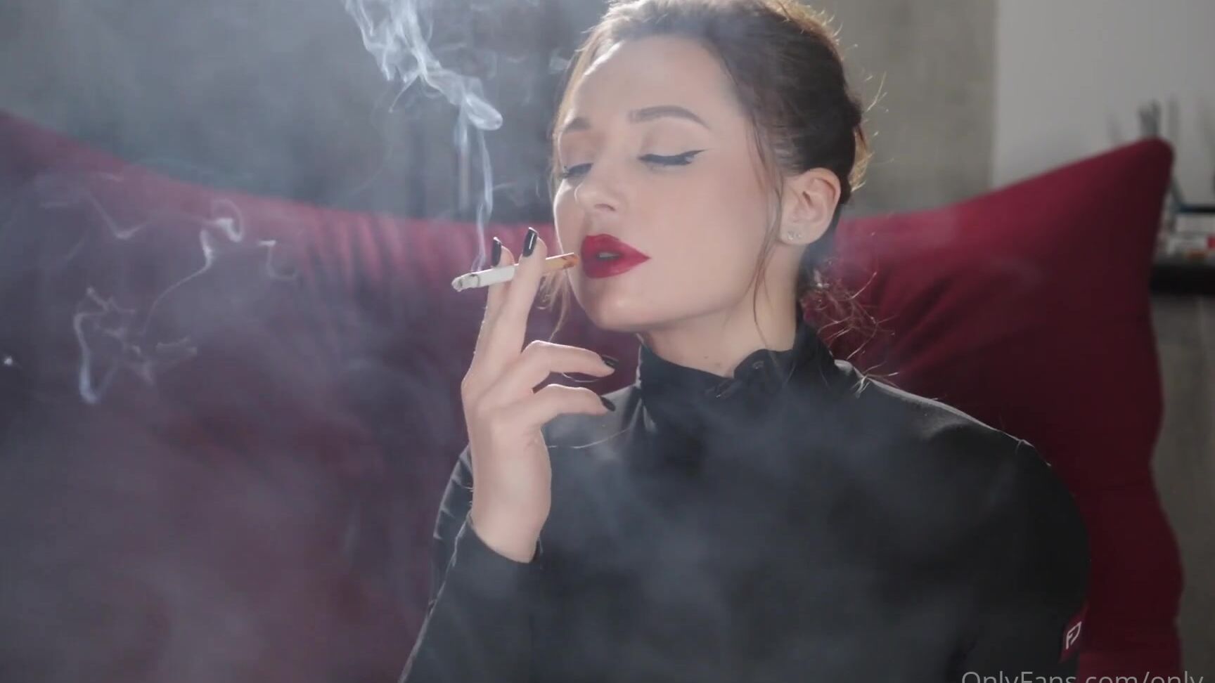 Only Yana Nicknamed Only Yana 11 24 2024 Onlyfans Video My Boots Are Already On Me And My Red Lipstick Is On The Filter