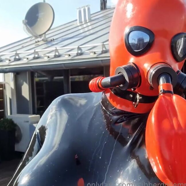 Emma Lee Nicknamed Rubberdollemma 12 30 2023 Onlyfans Video So Happy I Was Born With This And Not A Cock Like You Bitches Haha Well