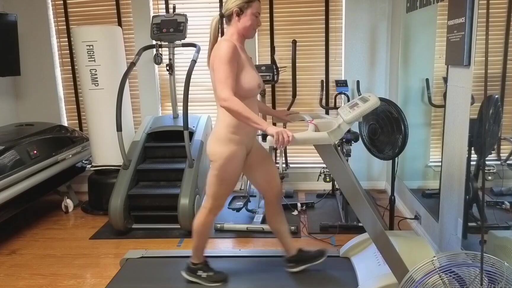 Tiffany Nicole Nicknamed Tiffnicole 10 14 2025 Onlyfans Video 1St Custom Video Edited And Ready To Go Thanks Fitfreak After Shooting The Video I Do