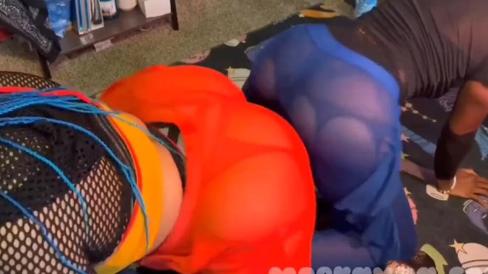 Moe Rayna Nicknamed Itsmoeduh 12 03 2024 Onlyfans Video Bumped Booties With Ricebunny A While Back And Forgot To Share Multiple Views And Angles Of Kj