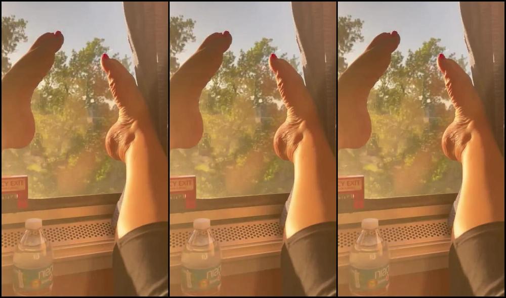 Heavenly Xperience Nicknamed Heavenlyxperience 04 17 2024 Onlyfans Video Stopping By St Louis And Got To See Some Arches W Autumnbodell Vvox