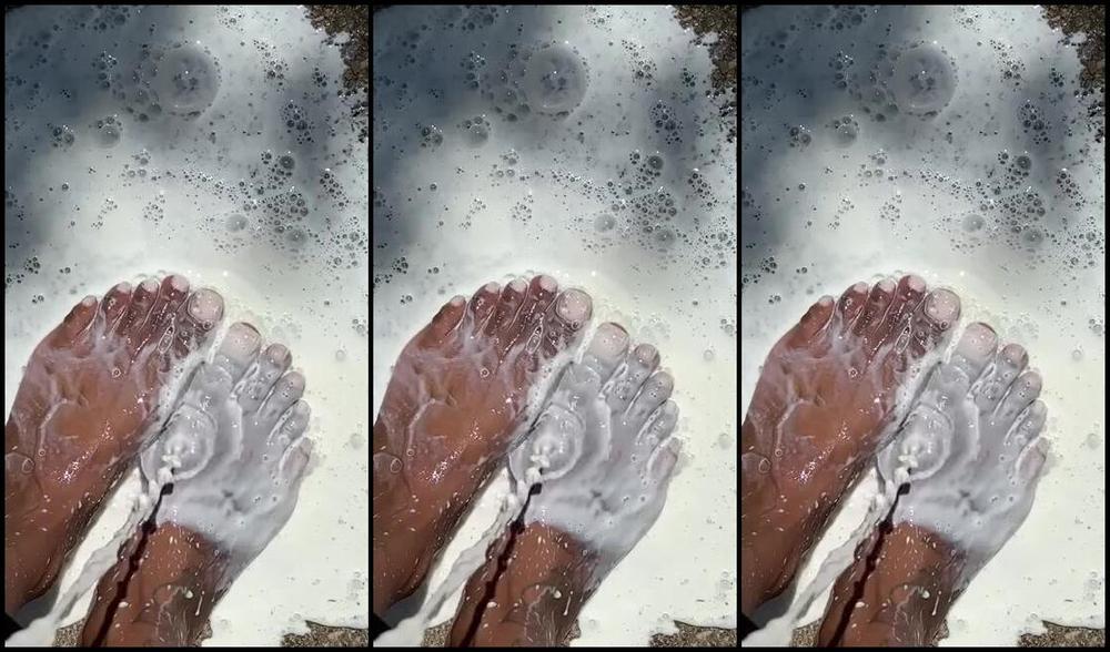 Liv Forsoles Nicknamed Livforsoles 05 19 2024 Onlyfans Video Whats Your Favorite Cereal To Go With These Milky White Toes