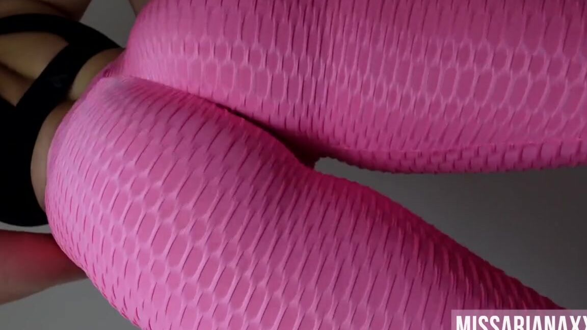 Missarianaxxx Nicknamed Missarianaxxx 05 25 2021 Onlyfans Video Off To The Gym Do You Like My Outfit