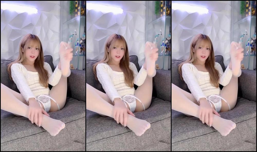 Kitty Kum Nicknamed Kittyxkum 01 07 2025 Onlyfans Video Part 2All You Have To Do Is Whisper Dirty Praise To Me And Youll Have