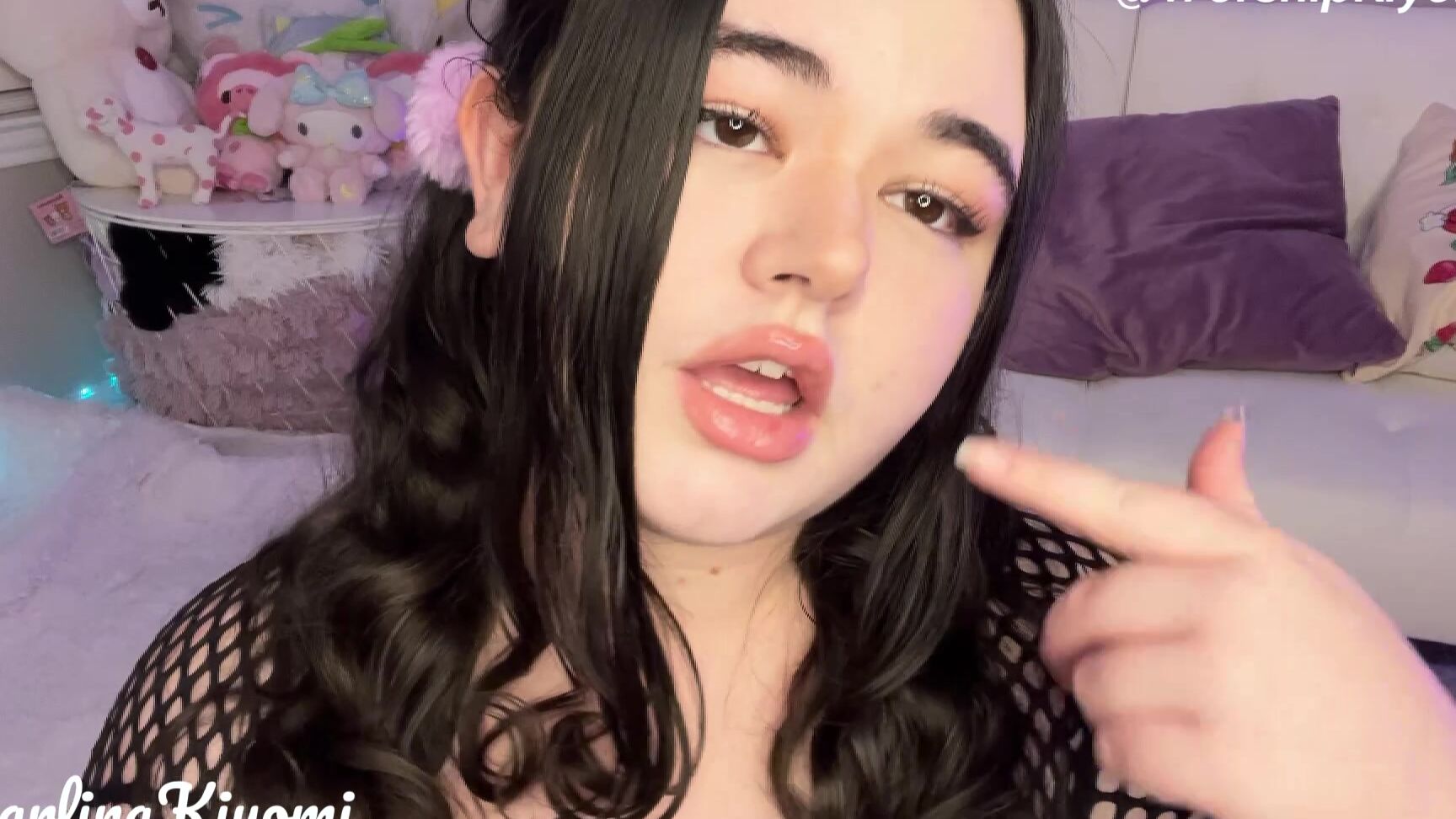 "DarlingKiyomi" brat girls, femdom, joi, lip gloss, vibrator Glossy Lips Make You weak Manyvids