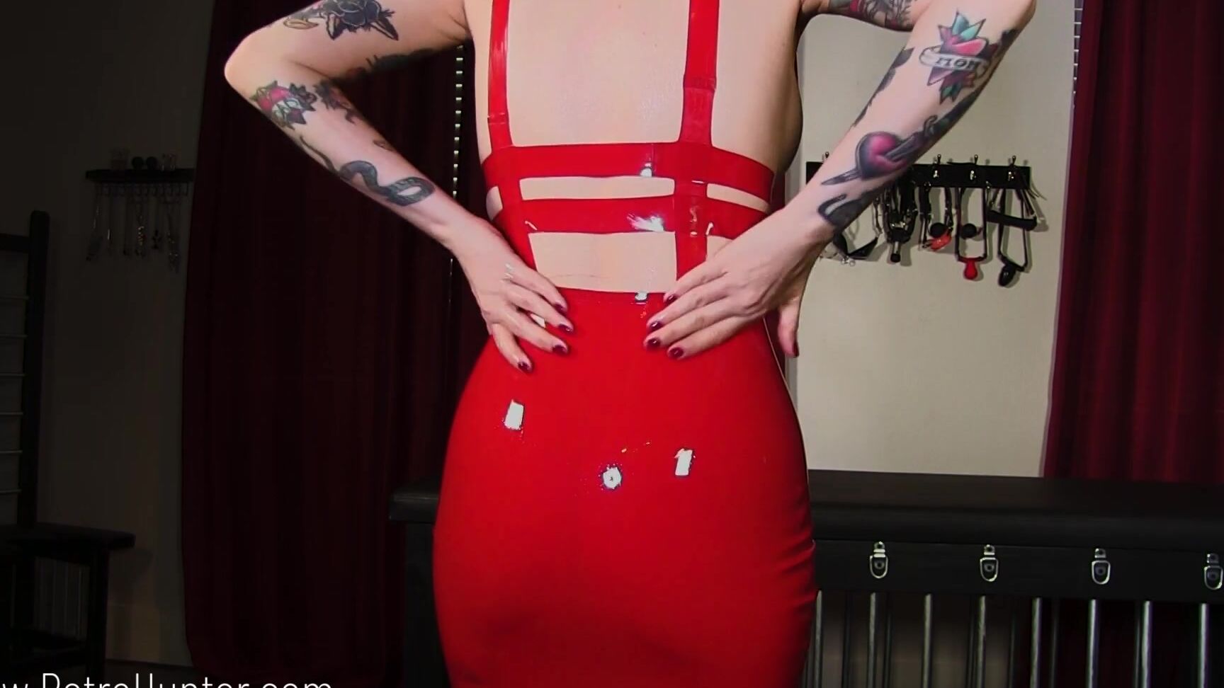 Topless Red Latex Dress Tease MistressPetraHunter May 11, 2019 Manyvids