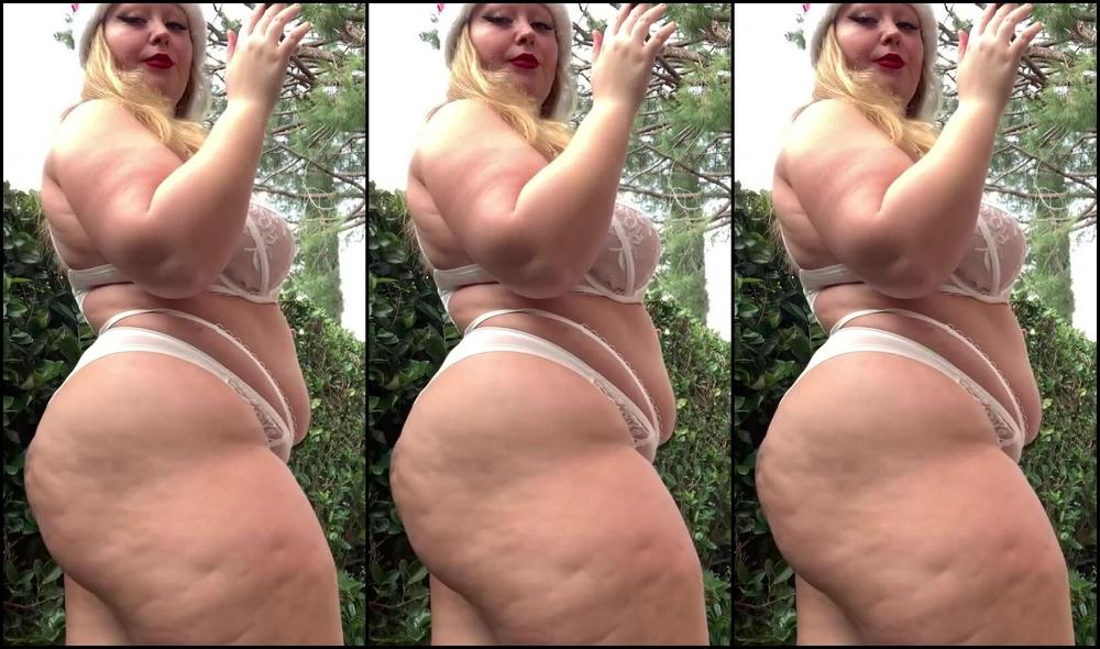 Queen Mary Nicknamed Qu33Nmary 12 01 2023 Onlyfans Video Its December 1St Santa Clause Is Coming To Town And Is Bringing All You Naughty Boys