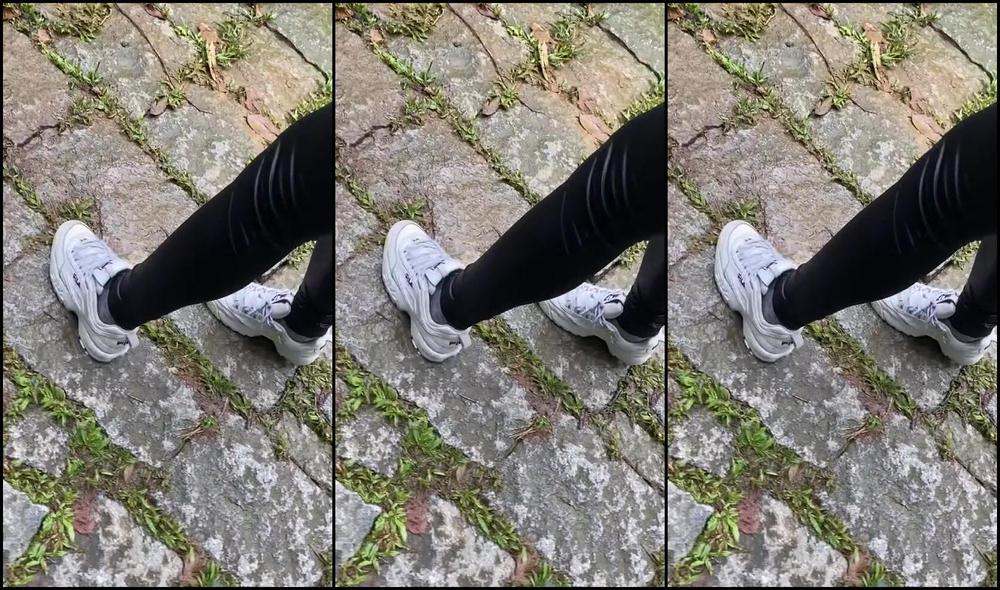 Bimbydoll Nicknamed Bimbydoll 12 27 2024 Onlyfans Video Miss Bimby Is Going To Take Care Of Your Sneaker Addiction Eh12