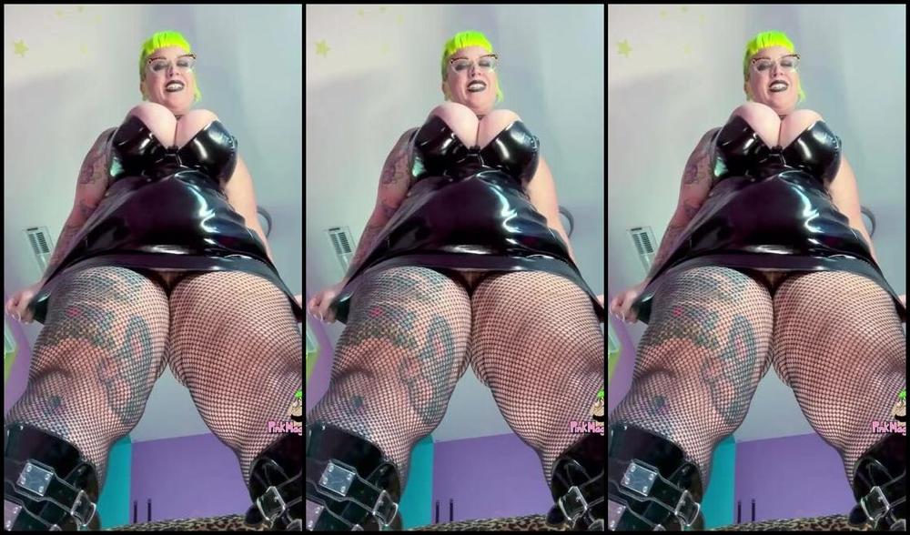 Kat Ravioli Nicknamed Pinkmaggit 10 02 2023 Onlyfans Video Towering Over Top Of You Always Gets My Pussy Wet