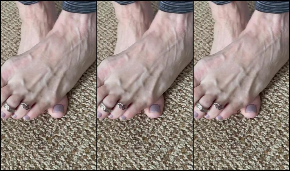 Kittys Pretty Feet Nicknamed Kittys Sweet Feet 03 04 2023 Onlyfans Video Just A Quick Video