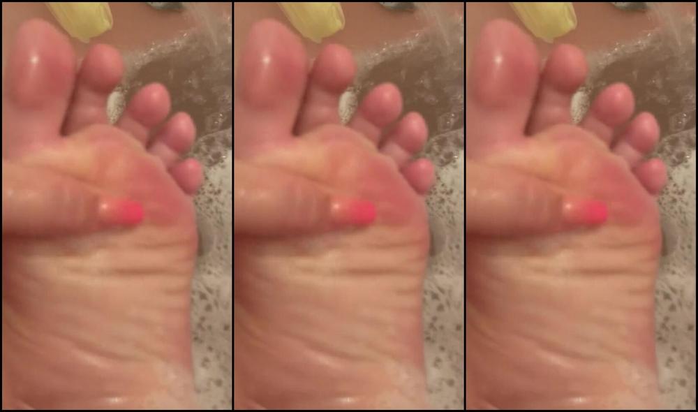 Heavenly Xperience Nicknamed Heavenlyxperience 07 23 2024 Onlyfans Video Bathtime W My New Pink Toes Do You Like Them Kbzv