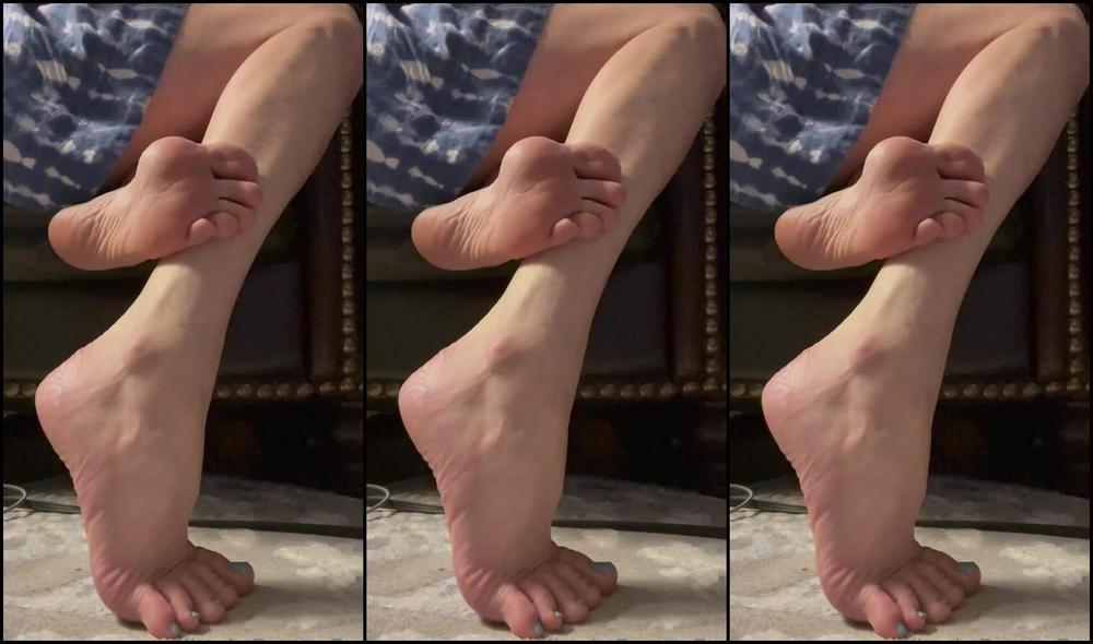 Kittys Pretty Feet Nicknamed Kittys Sweet Feet 06 03 2023 Onlyfans Video Heres A Sexy Little Video Of Me Playing With Maples And Arches