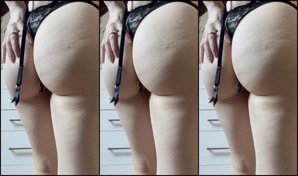 Foxy Lovers Nicknamed Foxy Lovers 10 18 2024 Onlyfans Video Morning Stripteasing