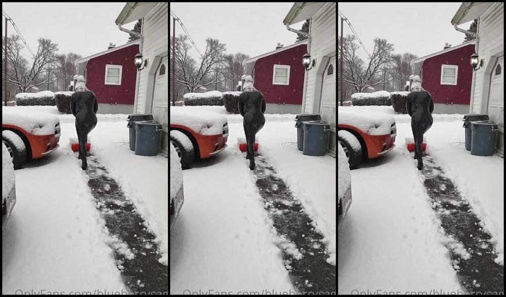 Blueberry Sage Nicknamed Blueberrysage 01 18 2023 Onlyfans Video Let It Snow I Filmed Myself As I Was Shoveling Snow On Monday