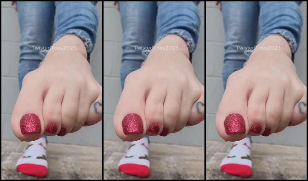 Twisted Toes Nicknamed Twistedtoes Foot Fetish 12 23 2023 Onlyfans Video Leaked Twistedtoes 50243