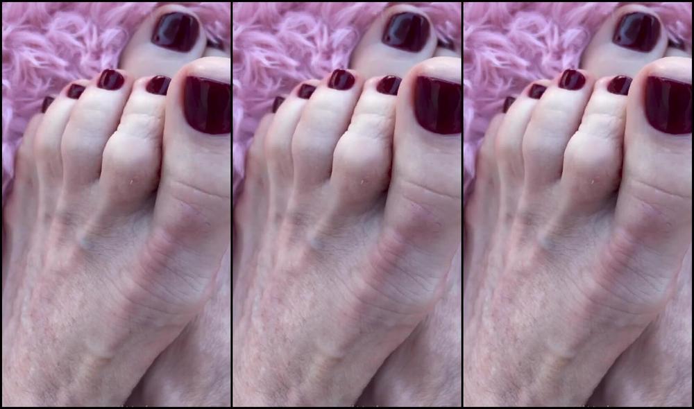 Kittys Pretty Feet Nicknamed Kittys Sweet Feet 02 12 2023 Onlyfans Video I Felt Like Spoiling You A Little Today With 3 Posts