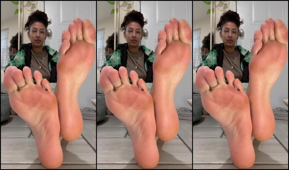 Goddess Mariposa Nicknamed Piesmariposa 08 06 2024 Onlyfans Video 2 Min Toe Wiggling Amp Crossed Soles