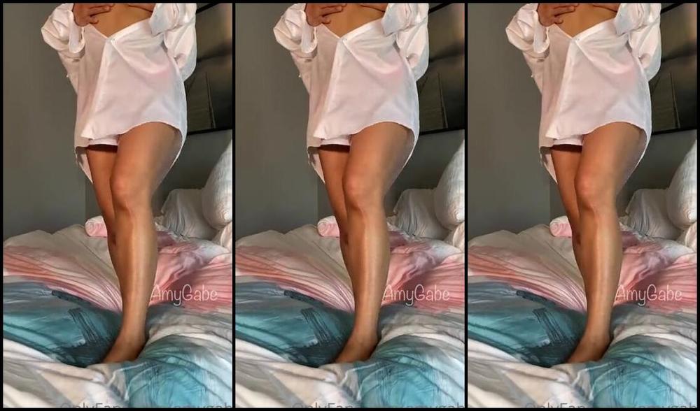 Amygabe Nicknamed Amygabe 09 03 2025 Onlyfans Video Happy Hump Day Dont Mind My Goofy Style This Song Always Reminds Me To Be Myself