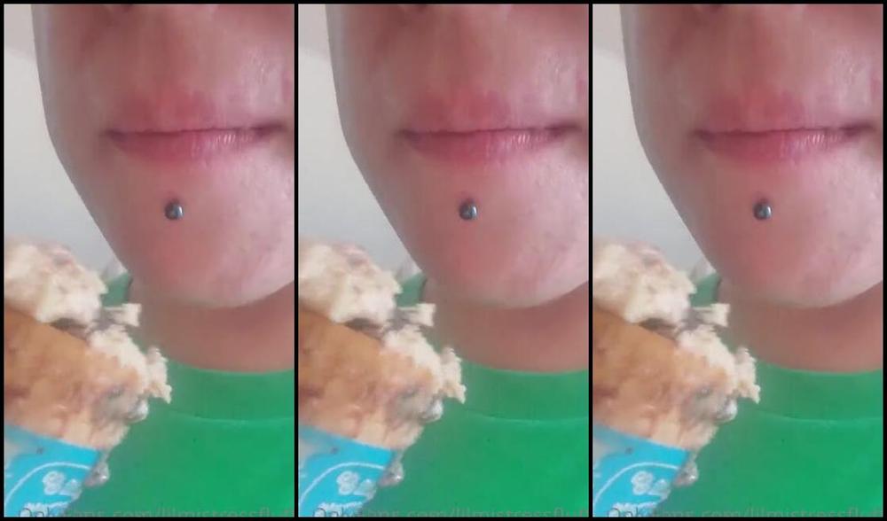 Lilmistressfluffy Nicknamed Lilmistressfluffy 06 17 2022 Onlyfans Video A Little Blurry But I Will Be Swapping My Replacement Phone Over Asap