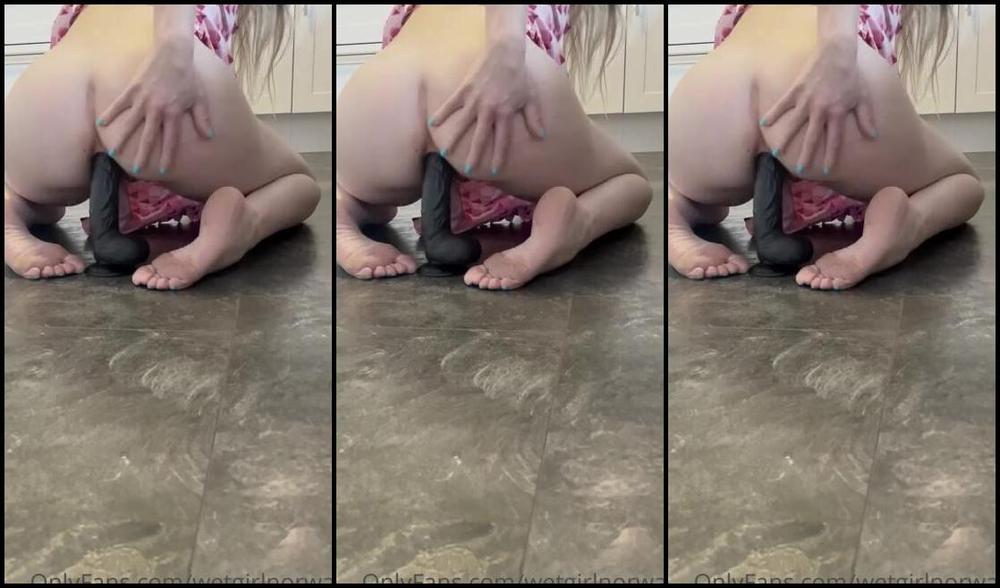 Qosgirlnorwayvip Nicknamed Qosgirlnorway 06 20 2023 Onlyfans Video Jeg Rir Den Store Svarte Dildoen Min Analt B De Foran Og Bak I Det Rosa Forklet