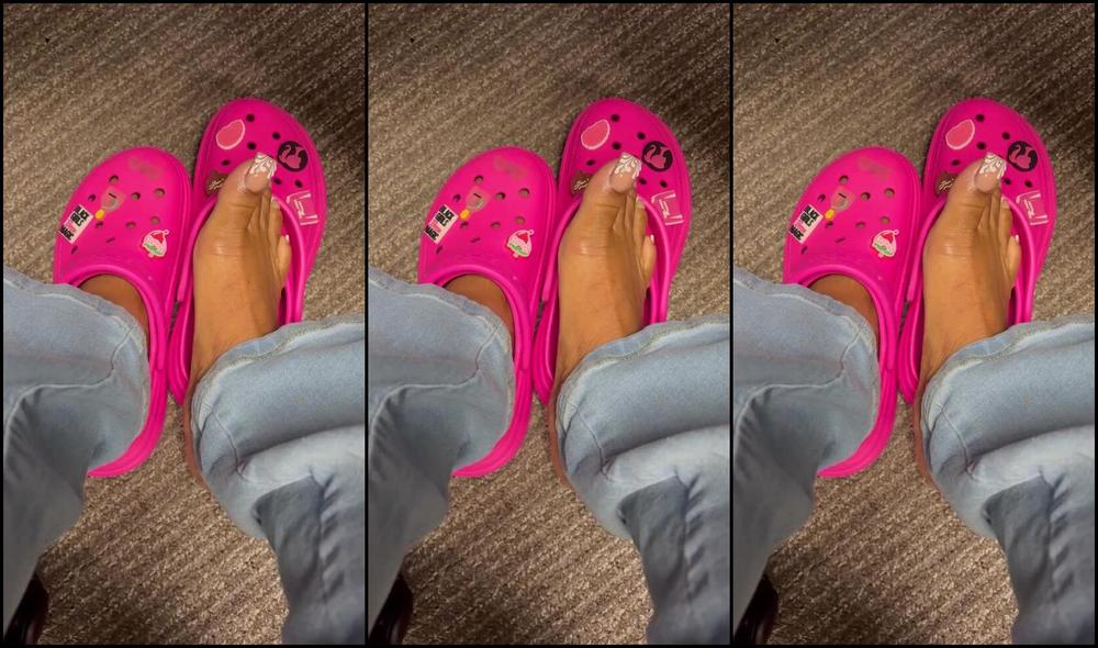 Mytoptiertoes Nicknamed Mytoptiertoes 08 30 2025 Onlyfans Video New Office Feet Series