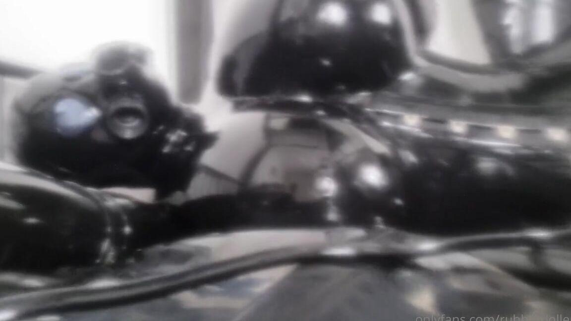 Emma Lee Nicknamed Rubberdollemma 11 13 2024 Onlyfans Video I Just Got Message That The Airmaster Pro Is Ready Tomorrow It Has To Go Through