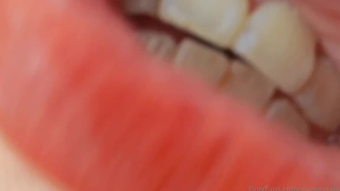 Giantess Vore Debora Nicknamed Giantess Debora 06 18 2024 Onlyfans Video Te Saboreo Pero Creo Q Tu Lugar Est Debajo De Mis Suelas Spanish Vore And Crush