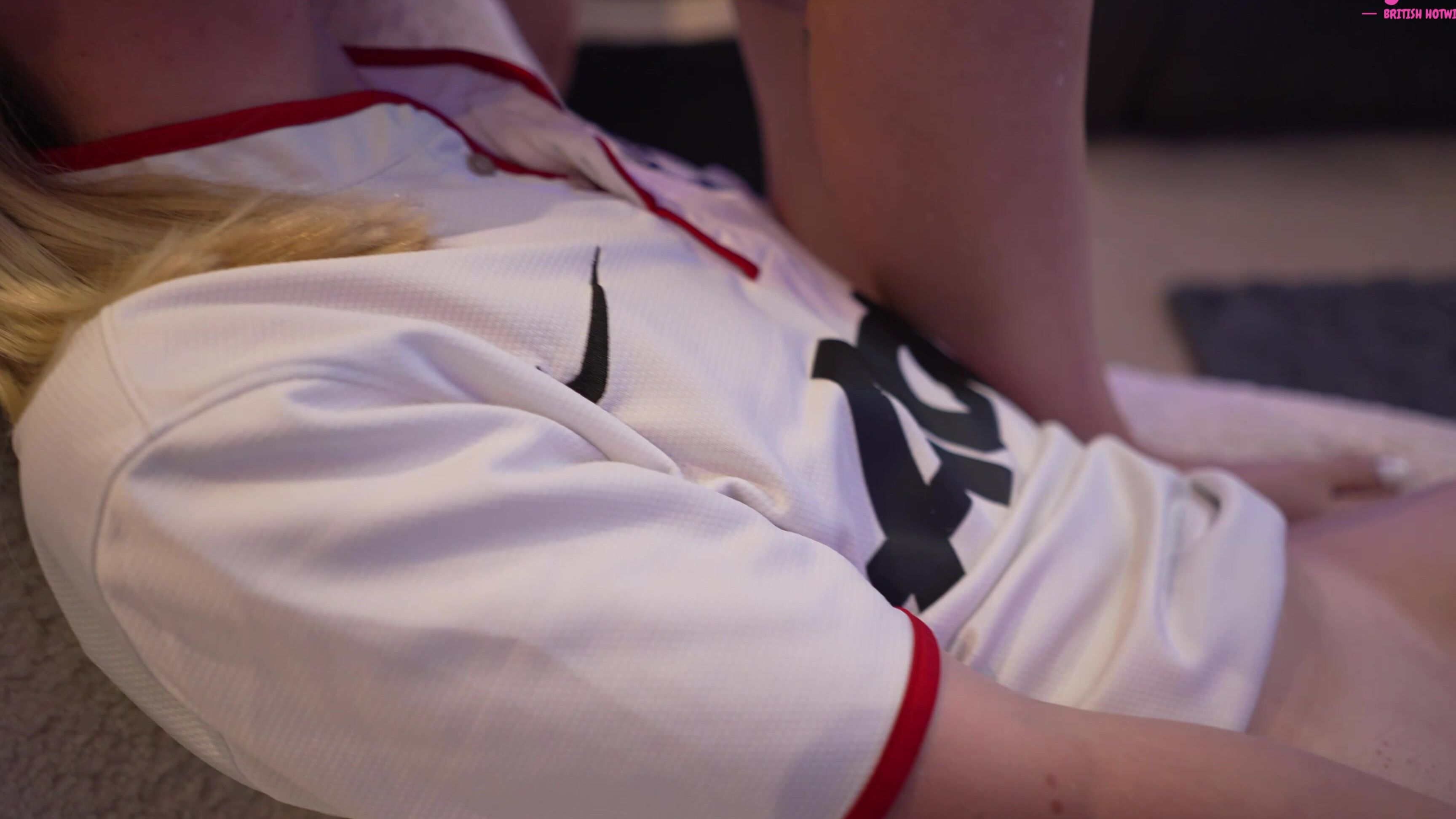 Girl Girl Pussy Play March 14, 2024 Manyvids