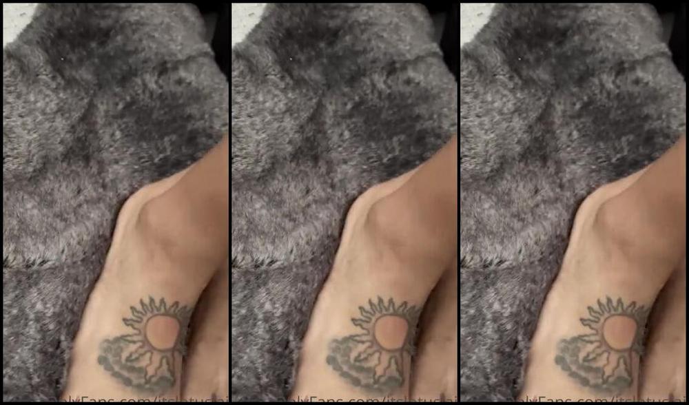 Lotus Lain Nicknamed Itslotuslain 01 22 2022 Onlyfans Video Play Footsie With Me