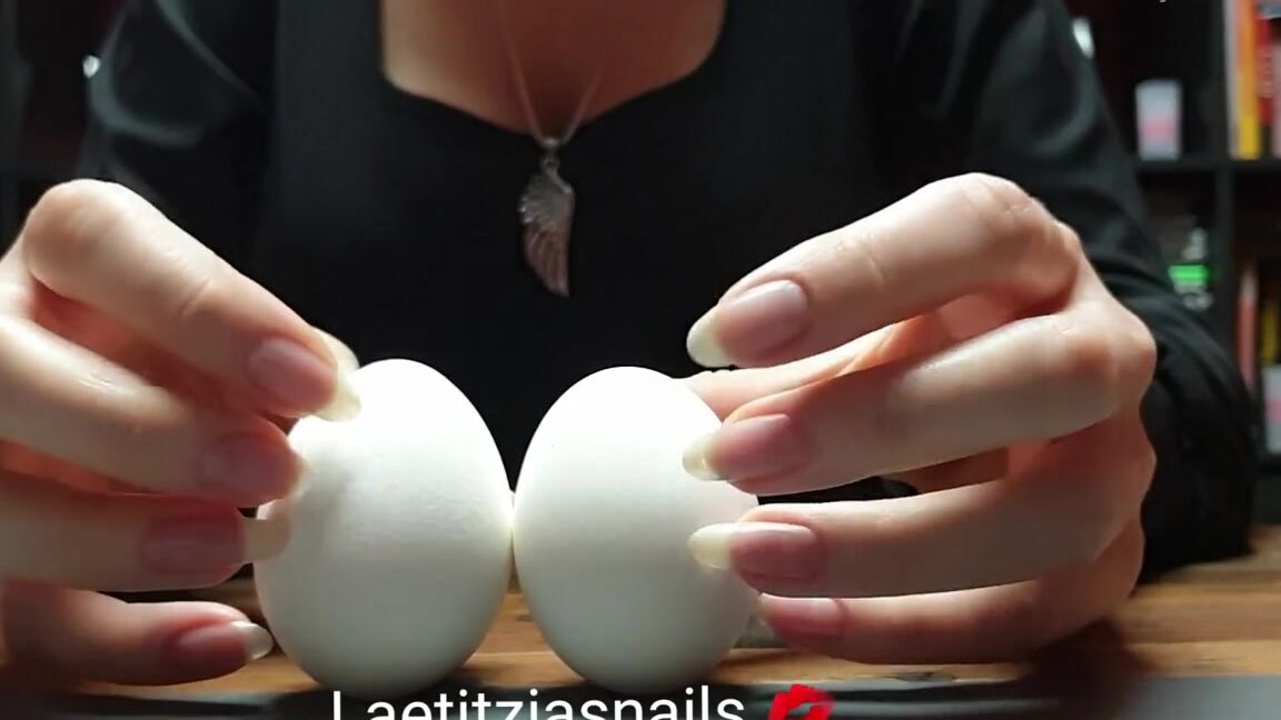 Lady Laetitzia Claws Nicknamed Laetitzianails 11 04 2024 Onlyfans Video My Nails And Cooking Eggs