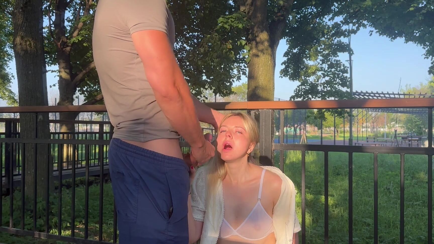 Chris Rrruusss Я Отсосала Лучшему Другу Своего Парня В Парке