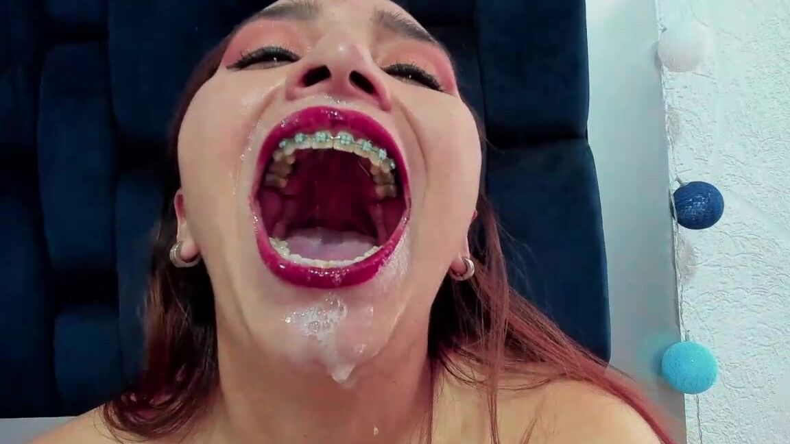 "Coconutsex" dildosucking, drool, gagging, sloppy, swallowingdrooling Reign of the Saliva Queen manyvids