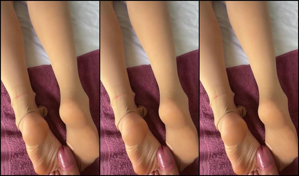 Yanina Girlvip Nicknamed Yanina Girlvip 05 18 2025 Onlyfans Video I Found My Cousin Masturbating Alone And Decided To Help Him With My Nylons