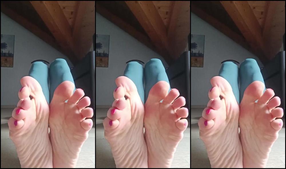 Onlybluefeet Nicknamed Onlybluefeet 04 22 2025 Onlyfans Video Tutto Per Goi