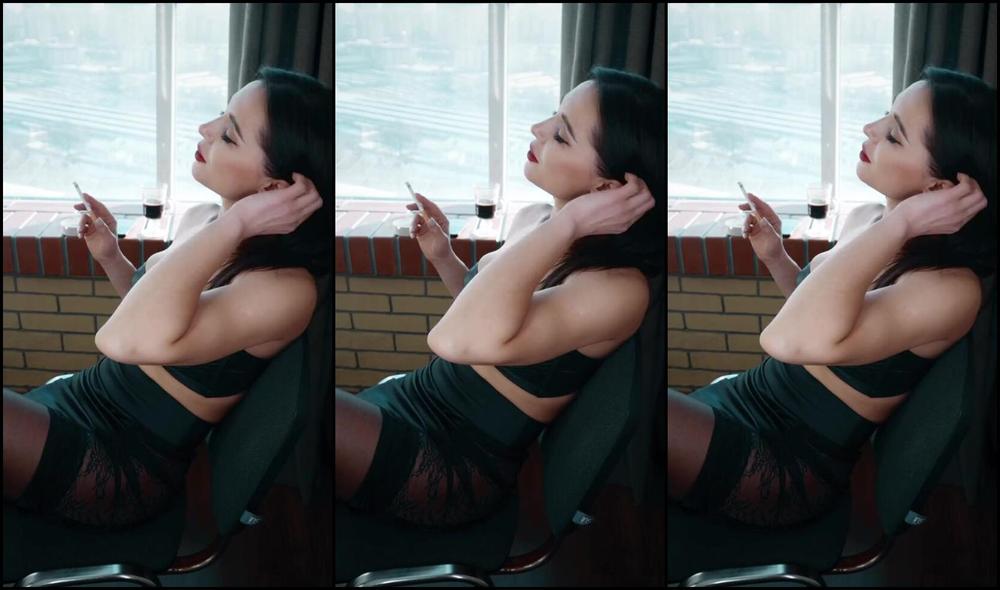 Only Yana Nicknamed Only Yana 02 24 2025 Onlyfans Video Yes Dear Today Im Wearing Stockings And Smoking A Cigarette