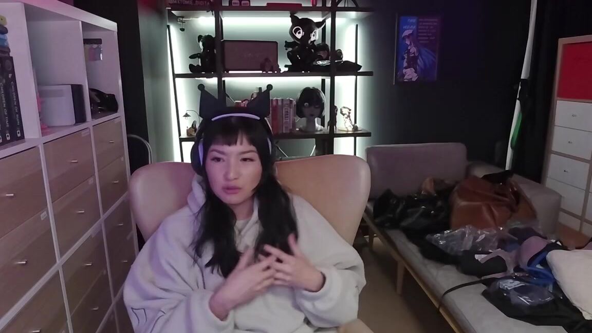 Mx Tomie Nicknamed Mxtomie 11 19 2025 Onlyfans Video Stream Started At 11192025 1202 Am Book Club Livestreama Chill Hangout Where I Share What I