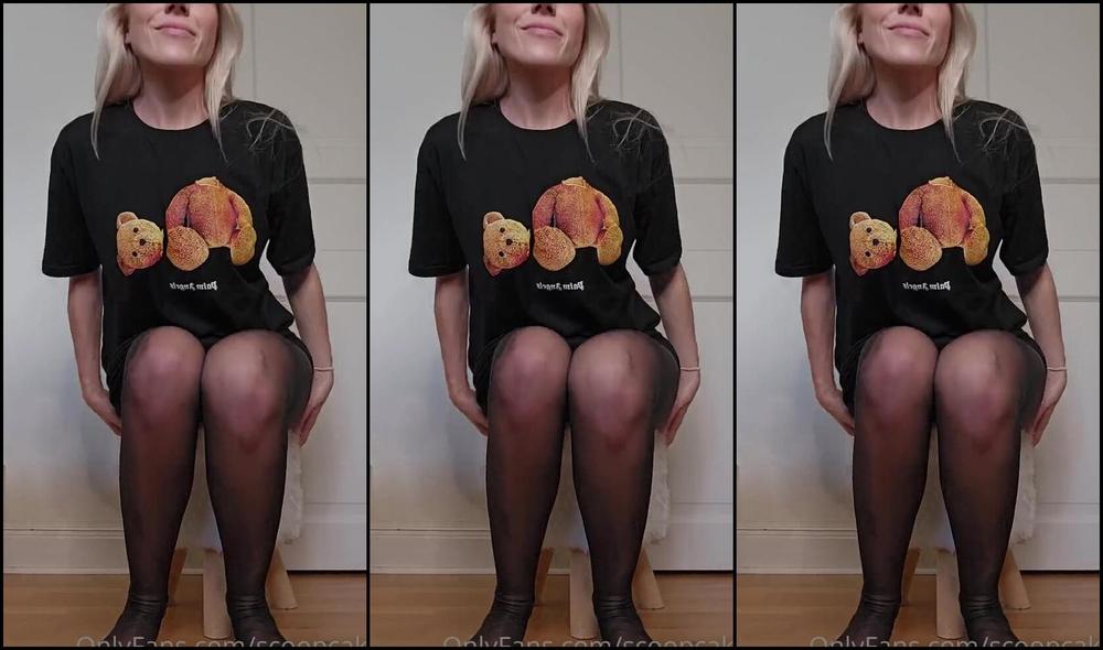 Scoopcake Nicknamed Scoopcake 07 31 2024 Onlyfans Video A Little Tease In Soft Black Pantyhose