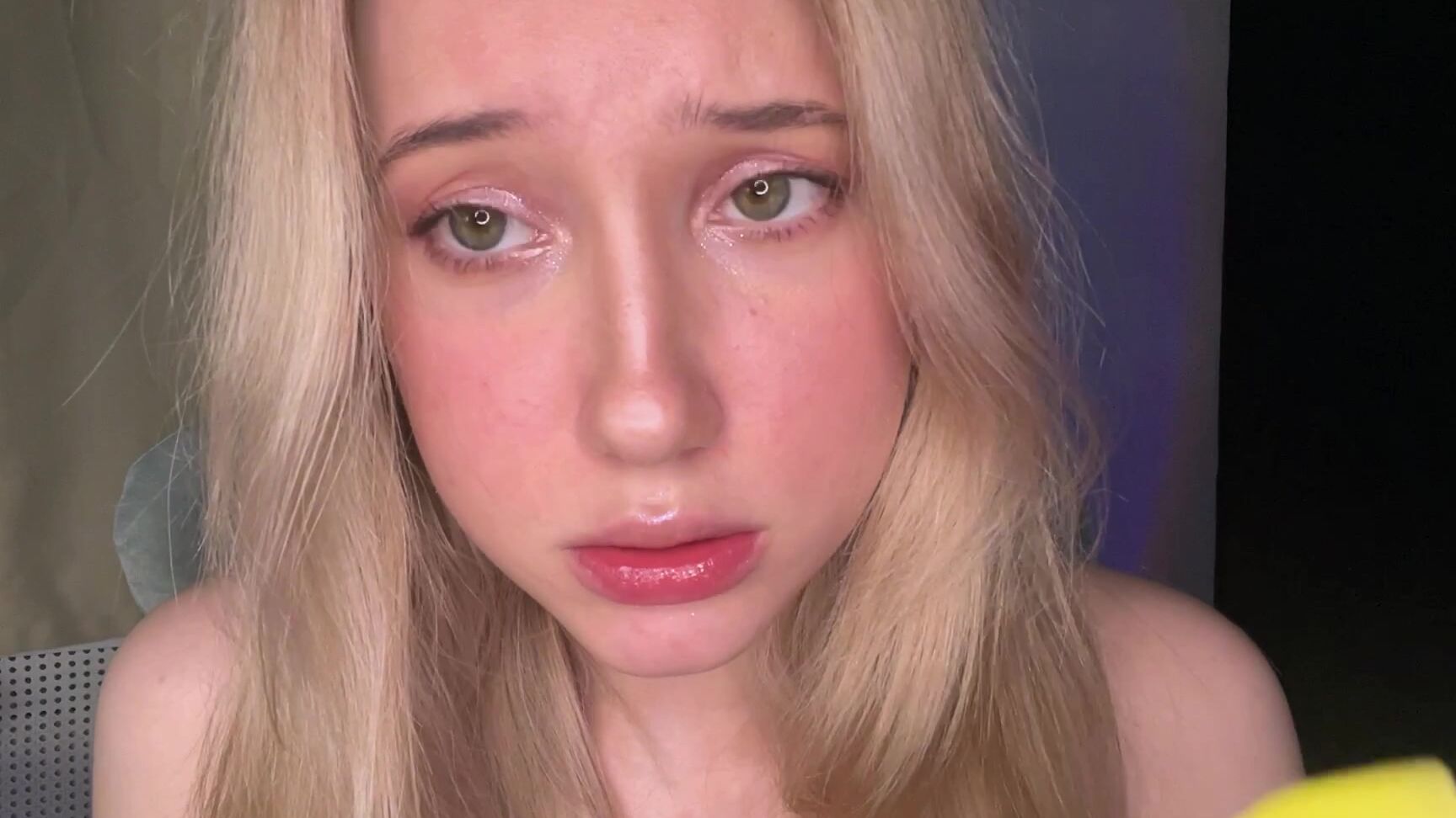 "Babyheavanian" eating, eyecontact, facefetish, mukbang, sfw, tonguefetish My Ice cream Manyvids