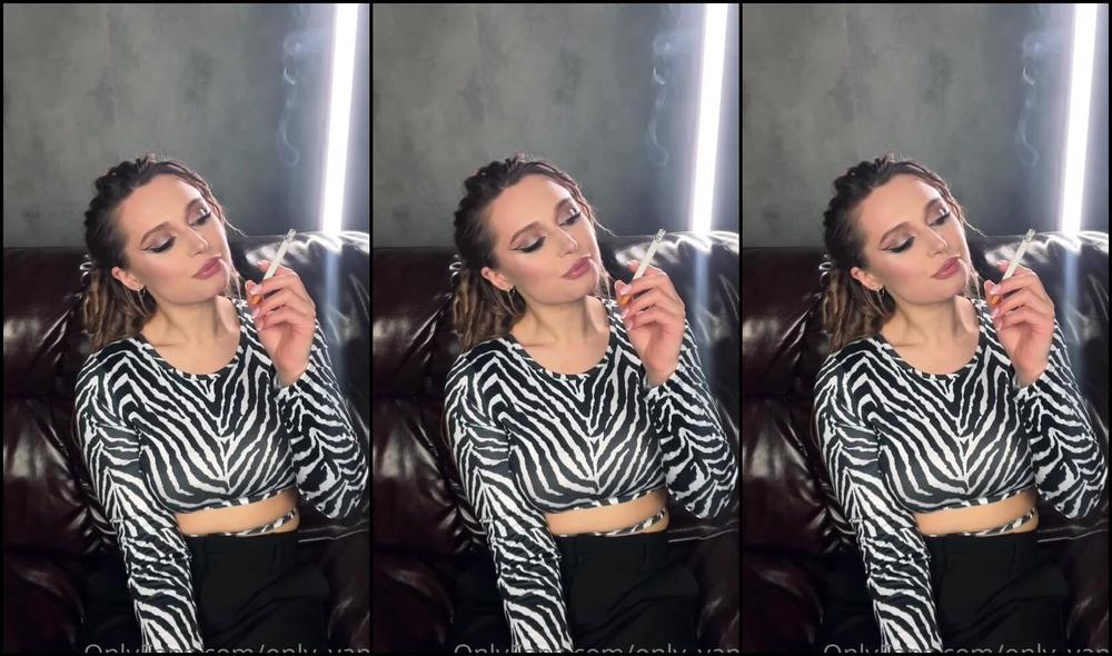 Only Yana Nicknamed Only Yana 05 10 2023 Onlyfans Video Wild Cat Yana Lights Up Her Red Marlboro Unusual Hairstyle And Unusual Make Up
