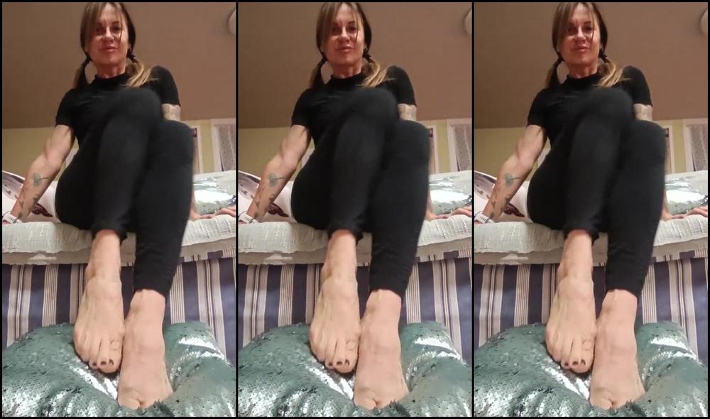 Onlybluefeet Nicknamed Onlybluefeet 11 21 2025 Onlyfans Video Ai Miei Pochi Seguici