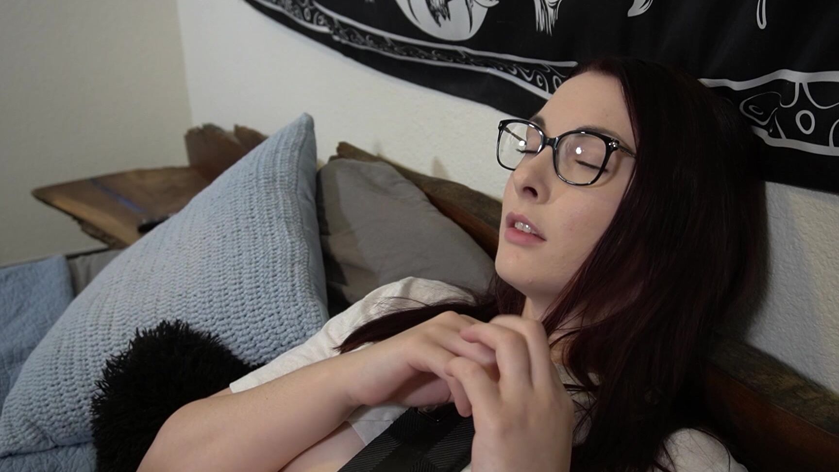 "Miss Malorie Switch" daddy roleplay, daddys girl, family, mommy roleplay, taboo Our Daughter The Prude Manyvids