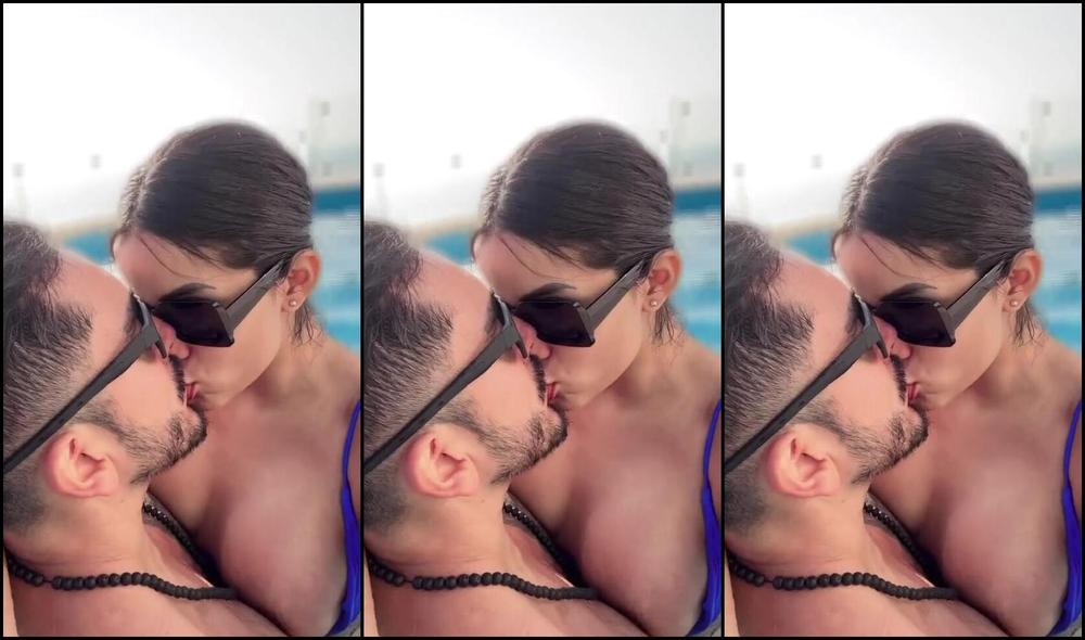 Medicenvero Nicknamed Medicenvero 10 25 2023 Onlyfans Video Papi Y Yo Fuimos A La Playa Y Nos Dimos Unos Besitos Bien Ricos Que Terminaron