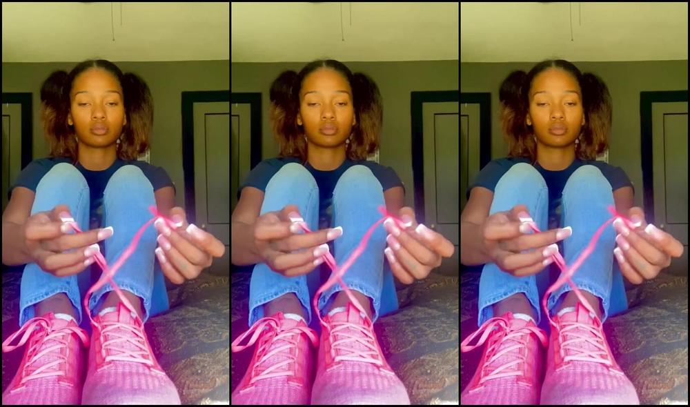 Liv Forsoles Nicknamed Livforsoles 09 26 2023 Onlyfans Video Shoe Remover