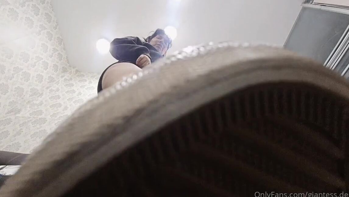 Giantess Vore Debora Nicknamed Giantess Debora 09 14 2024 Onlyfans Video Crushing You With My Converse Full 6Min