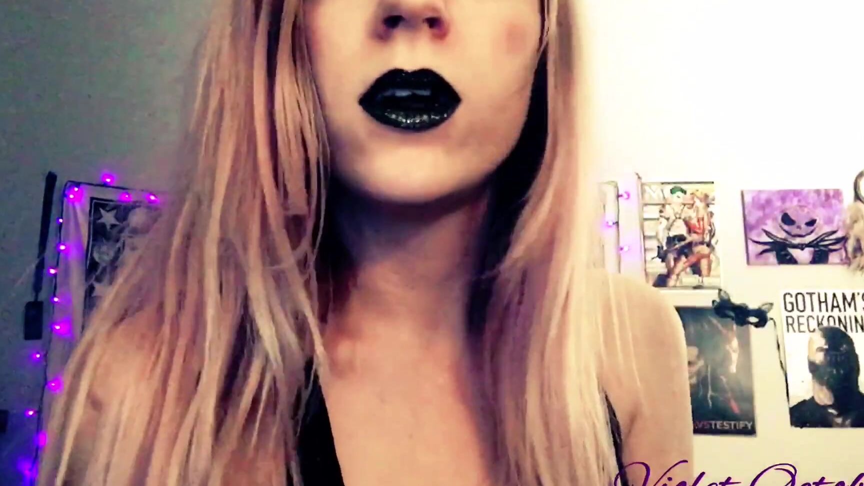 "VioletOctober" blonde, emo, gothic, princess, smoking Smoking Fetish Glitter Princess Manyvids