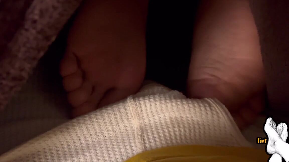 Feetwise1 Nicknamed Feetwise1 09 30 2023 Onlyfans Video Living The Dream Surfers Feet On My Lap A Cozy Moment Under The Blanket